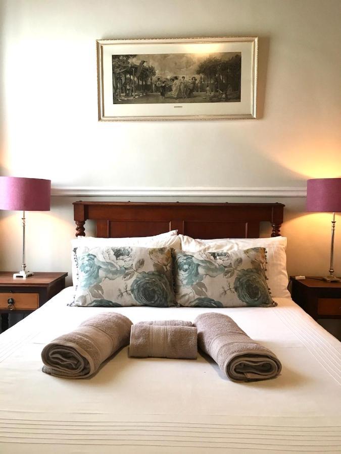 John Montagu Accommodation 外观 照片