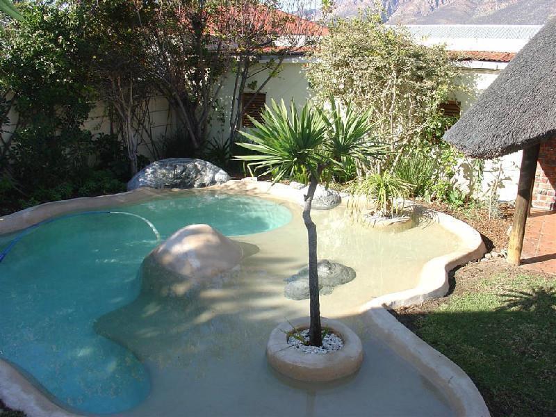 John Montagu Accommodation 外观 照片